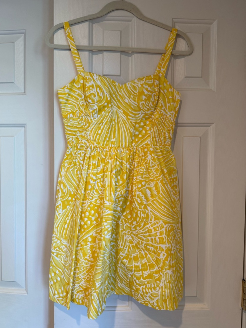 Lilly Pulitzer size 4 Yellow & White Printed Mini Sundress - excellent condition